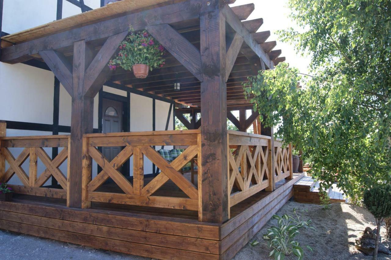 Kwatery Prywatne Dzika Roza Darlowo Exterior foto